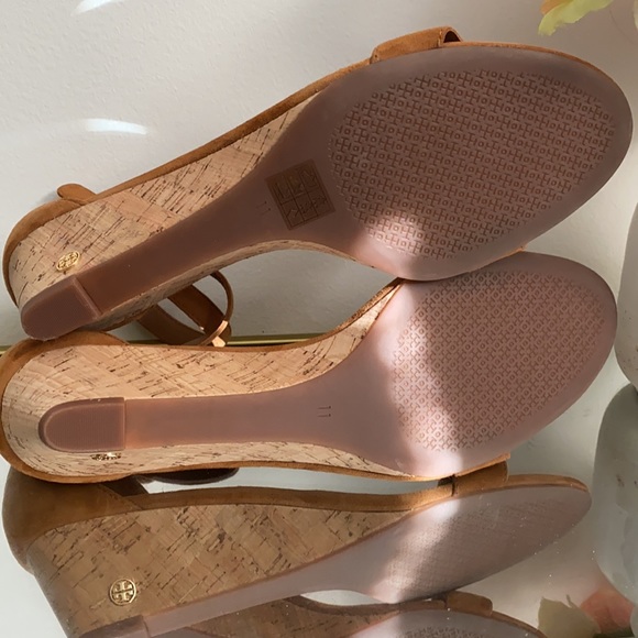 Tory Burch Savannah Wedge Sandal - Picture 4 of 8